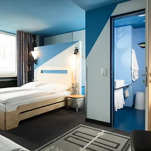 Superbude St. Georg Hotel